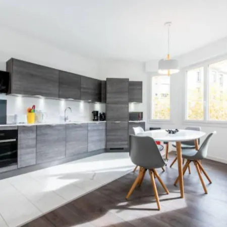 Apartment Le Madrid Avec Balcon Proche Croisette, Plages Et Palais Des Festivals