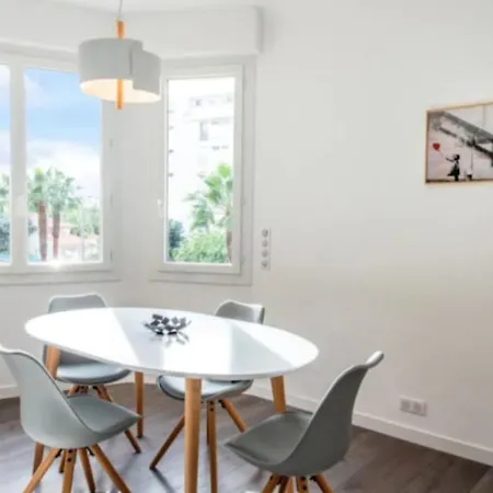 Apartment Le Madrid Avec Balcon Proche Croisette, Plages Et Palais Des Festivals