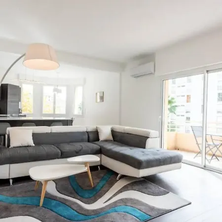 Le Madrid Avec Balcon Proche Croisette, Plages Et Palais Des Festivals Cannes