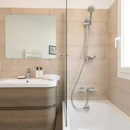 Le Madrid Avec Balcon Proche Croisette, Plages Et Palais Des Festivals Apartment *